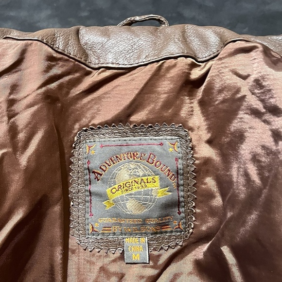 VTG Adventure Bound Wilsons Leather Bomber Jacket Distressed Aviator Moto Crop - Picture 3 of 16